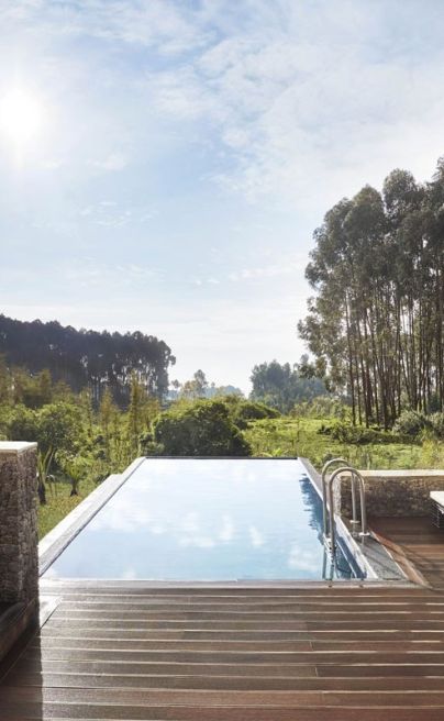 Gorillas Nest oneonly pool 2