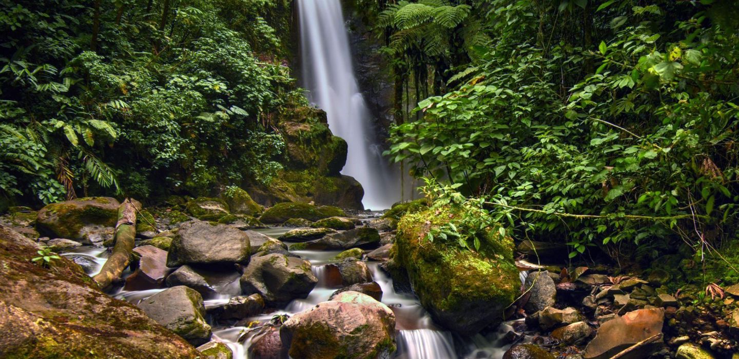 La paz waterfall CR