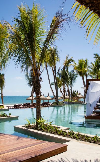 One Only Le Saint Geran pool