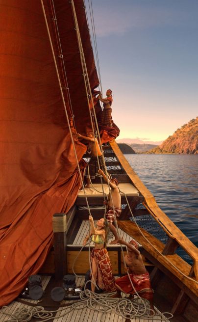 Si Datu Bua Phinisi yacht charter Indonesia 26