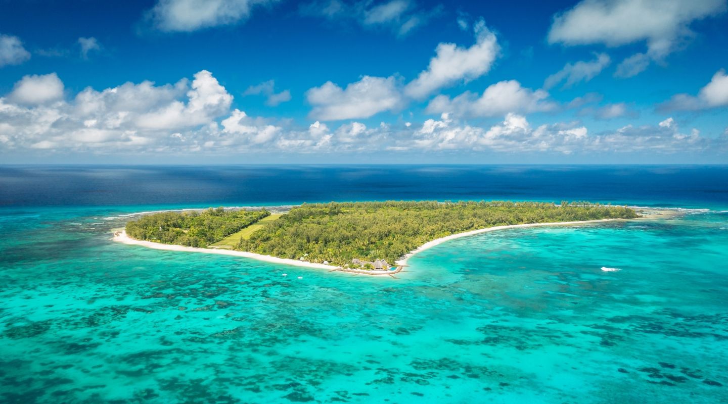 ISLAND HOPPING DPI island view June2022
