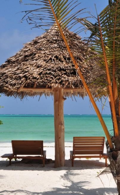 White Sand Villa Zanzibar lounge chairs