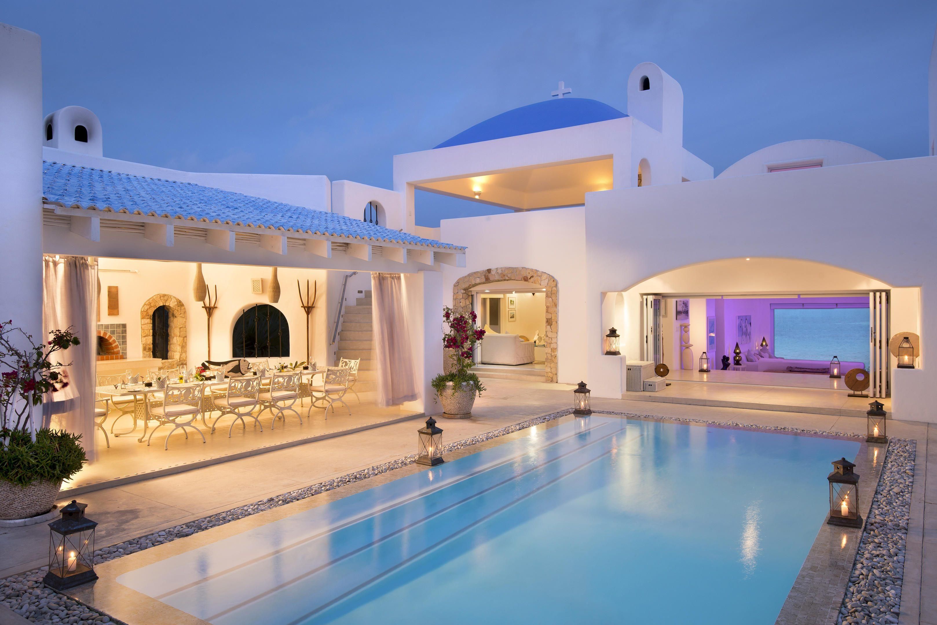 Santorini Mozambique Main Villa Courtyard